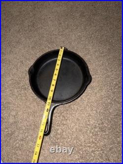 Griswold cast iron Double Skillet Lid As Shown