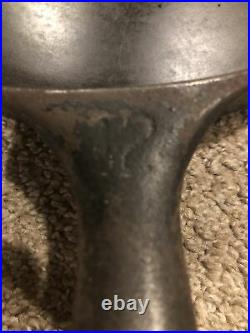 Griswold cast iron skillet 12