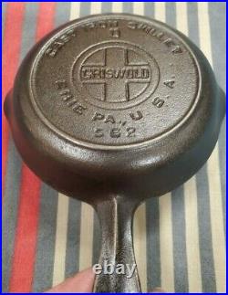 Griswold toy cast iron skillet #562