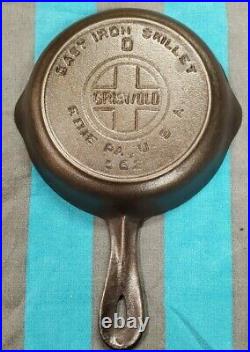 Griswold toy cast iron skillet #562