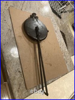 Grizwold Cast Iron Rosette Press 885/995