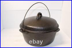 Hammered Cast Iron Dutch Oven No. 8 Unmarked Pointy Handle California