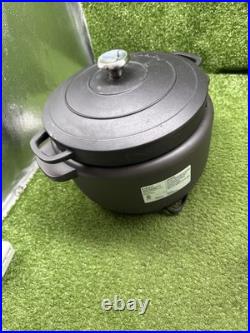 Instant DOMC6000 6-qt 5-In-1 Cast Iron Gourmet Dutch Oven Black S2