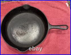 K58-Vintage GRISWOLD ERIE PA NO. 10 Cast Iron Skillet 716 E Small Logo