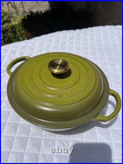 LE CREUSET FRANCE #22 Olive GREEN ENAMELED CAST IRON DUTCH OVEN POT 2 1/2 Qt