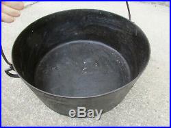 Large 18 Antique Cast Iron Covered Logging Camp Pot Dutch Oven Gate-Marked (t)