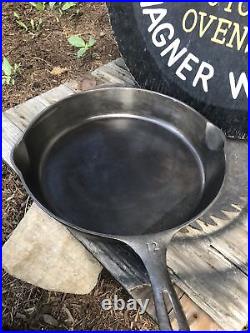 Large VINTAGE WAGNER CAST IRON SKILLET NO 12 WithSMOOTH Cooking Surface