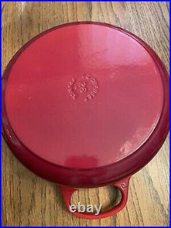 Le Creuset 5.5 Qt Round Enamaled Cast Iron Dutch Oven #26 Cherry Red Never Used