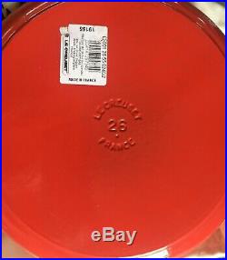 Le Creuset 5.5-quart Round Dutch Oven With Lid Chili Red #26 Brand New (no box)