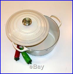 Le Creuset 5 ½ QT Iron Cast French Round Dutch Oven 26cm 5.5 Quart Meringue