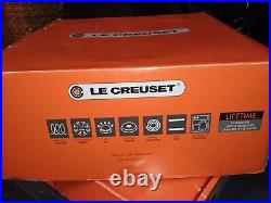 Le Creuset 9 qt French (Dutch) Oven in Cobalt Blue (Classic) New In Box! RARE