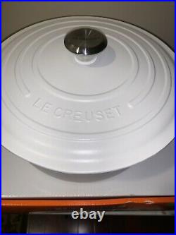 Le Creuset 9qt Matte Cotton Cast Iron Round Dutch Oven Signature/new In Box