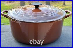 Le Creuset Cast Iron 28 Chestnut Brown Signature Dutch Oven 7-1/4 Qt