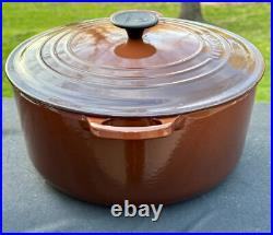 Le Creuset Cast Iron 28 Chestnut Brown Signature Dutch Oven 7-1/4 Qt