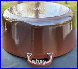 Le Creuset Cast Iron 28 Chestnut Brown Signature Dutch Oven 7-1/4 Qt
