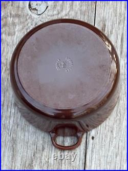 Le Creuset Cast Iron 28 Chestnut Brown Signature Dutch Oven 7-1/4 Qt