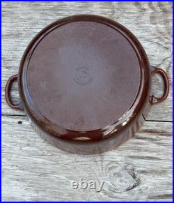 Le Creuset Cast Iron 28 Chestnut Brown Signature Dutch Oven 7-1/4 Qt