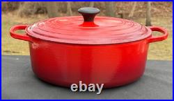 Le Creuset Cast Iron 31 Oval Dutch Oven with Lid Cerise Red 6-3/4 Qt