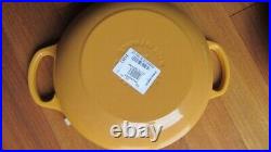 Le Creuset Cast Iron Dutch Oven 2.5 qt Yellow color NWT