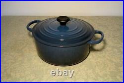 Le Creuset Cast Iron Enamel 5 1/2-Qt Round covered Dutch Oven #26 Dk Blue Clean