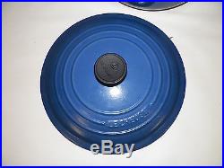 Le Creuset Enamel Cast Iron #26 Blue Dutch Oven 5 1/2 Qt 10 1/2 Handles LID