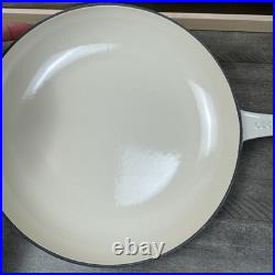 Le Creuset Enameled Cast Iron Omelette Shallow Pan Skillet 9 3/4 Meringue Read