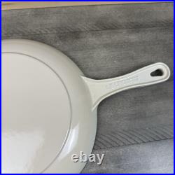 Le Creuset Enameled Cast Iron Omelette Shallow Pan Skillet 9 3/4 Meringue Read