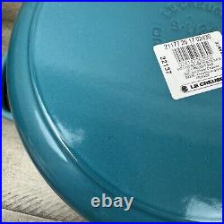 Le Creuset Enameled Cast Iron Signature Round Dutch Oven 5 1/2 qt. Caribbean OB