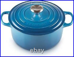 Le Creuset Enameled Cast Iron Signature Round Oven, 7.25 qt, TORN OR OPEN BOX