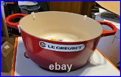 Le Creuset Enameled Cast Iron Signature round Dutch Oven, 5.5 Qt, Cerise