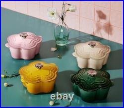 Le Creuset Flower Cocotte Cast Iron 2.25-qt, Artichaut- Brand New in Retail Pkg