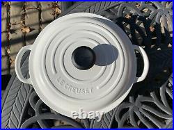 Le Creuset Matte Cotton White Cast Iron Soup Pot 2.5 Qt 22 New