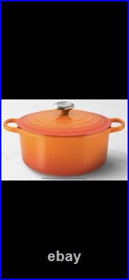Le Creuset NEW5.5QtSignature Round Dutch Oven Cast Iron -Flame Color