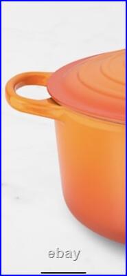Le Creuset NEW5.5QtSignature Round Dutch Oven Cast Iron -Flame Color