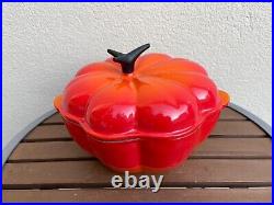 Le Creuset Orange Cast Iron Classic Pumpkin Casserole Pot Ceramic with Lid 2 Qt