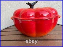 Le Creuset Orange Cast Iron Classic Pumpkin Casserole Pot Ceramic with Lid 2 Qt