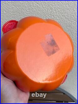 Le Creuset Orange Cast Iron Classic Pumpkin Casserole Pot Ceramic with Lid 2 Qt