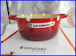 Le Creuset Round Dutch Oven 4.5 Qt Red