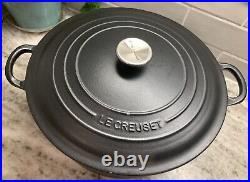 Le Creuset Round Dutch Oven, 7.25qt 28cm RARE Matte Black Enamel Cast Iron READ