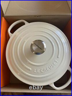 Le Creuset Signature 5.5 qt Dutch Oven Glossy White #26 NIB New box