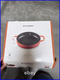 Le Creuset Signature Cast Iron 11-Inch Everyday Pan with Glass Lid, Flame NEW