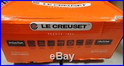 Le Creuset Signature Enameled Cast-Iron 5-1/2-Quart Round French (Dutch) Oven