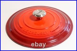 Le Creuset Signature Enameled Cast Iron 5.5Qt. Round Dutch Oven