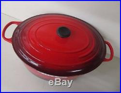 Le Creuset Signature Enameled Cast-Iron Oval French (Dutch) Oven, 15-1/2-Quart