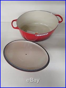 Le Creuset Signature Enameled Cast-Iron Oval French (Dutch) Oven, 15-1/2-Quart