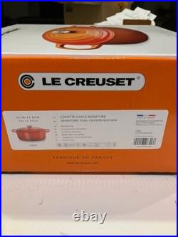 Le Creuset Signature Enameled Cast Iron Round Wide Dutch Oven 6 3/4-Qt. Cerise