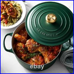 Le Creuset Signature Round Dutch Oven Enameled Cast Iron Made in France 5.5 qt