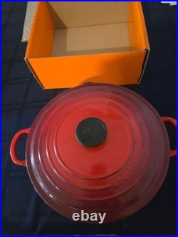 Le Creuset cast iron cookware set, New never used, made in France