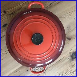 Le creuset dutch oven 7.25