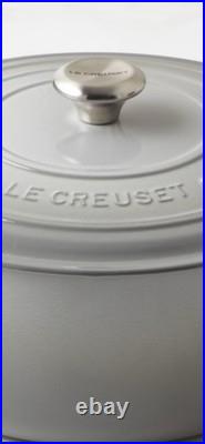 LeCreuset NEW5.5QtSignature Round Dutch Oven, French Grey. FreeShipping